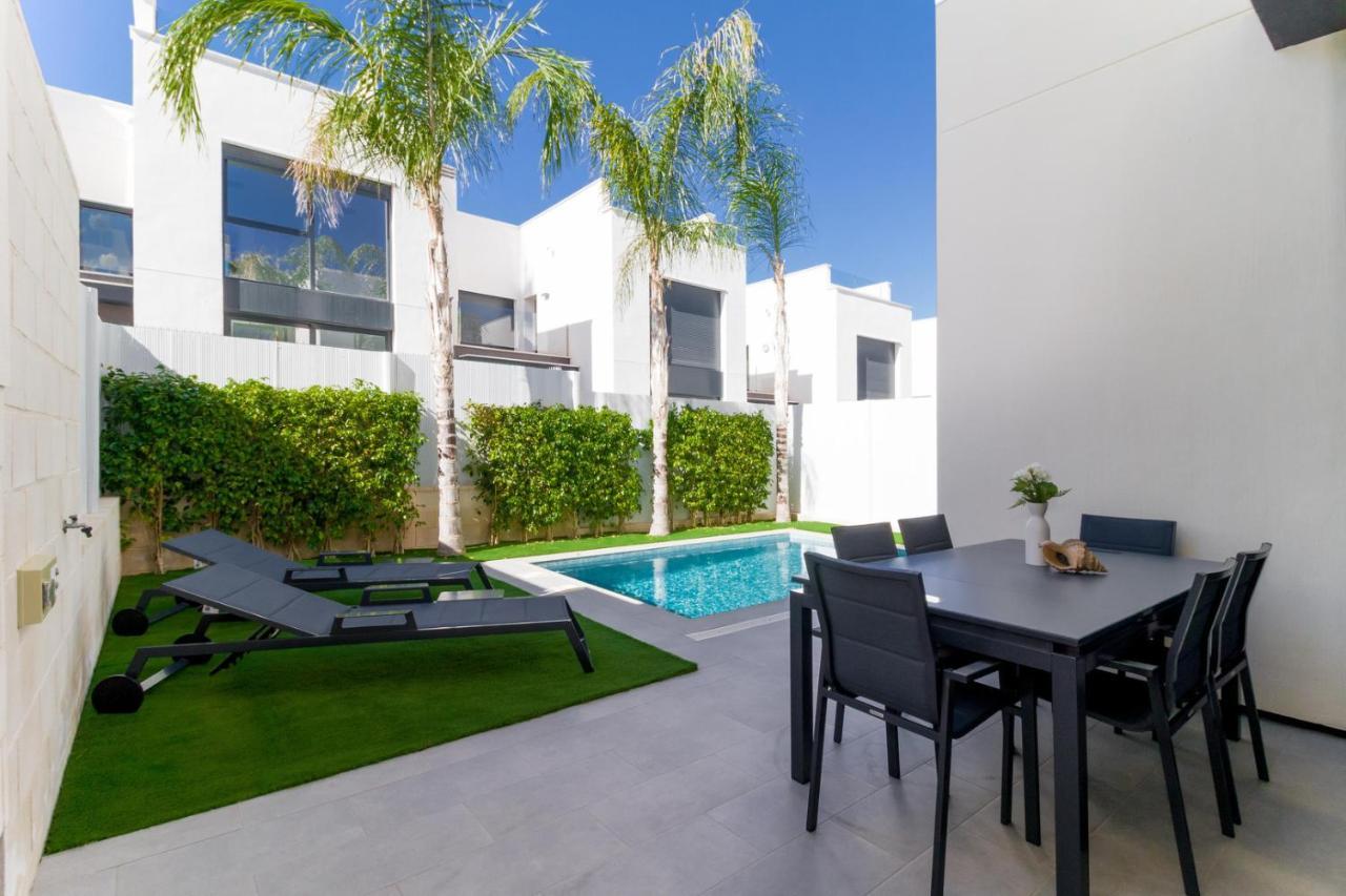 High Tech Villa Navia SPAnien Orihuela Exterior foto